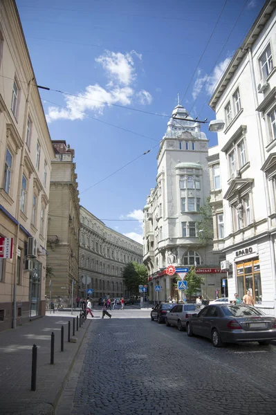 Fragment av Tadeusz Kosciuszko street i Lviv, Ukraina — Stockfoto