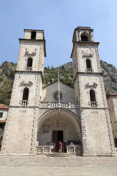 Katholieke kathedraal van St. Tryphon in Kotor, Montenegro — Stockfoto