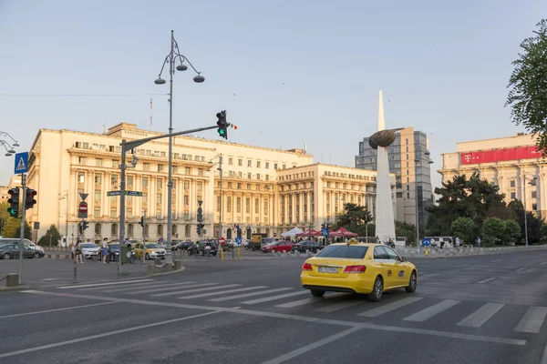 Площі революції в Бухаресті, Румунія. — стокове фото
