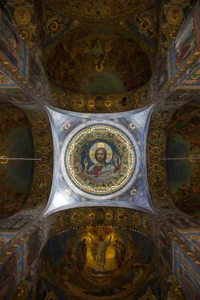 Fragment of the interior of the dome of the Kazan Cathedral in St. Petersburg. — Stock Photo, Image