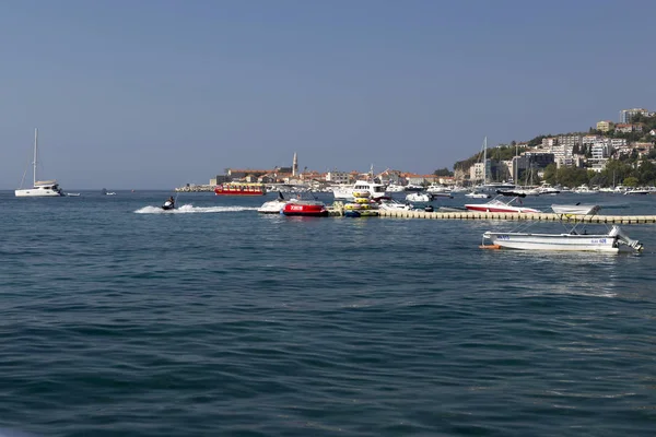 Budva Montenegro Augustus 2017 Uitzicht Kust Van Zee Van Stad — Stockfoto