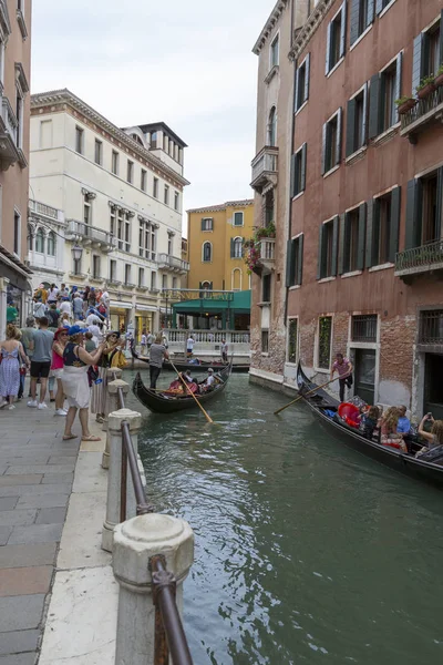 Venedig Italien Augusti 2019 Promenera Längs Gatorna Och Kanalerna Venedig — Stockfoto
