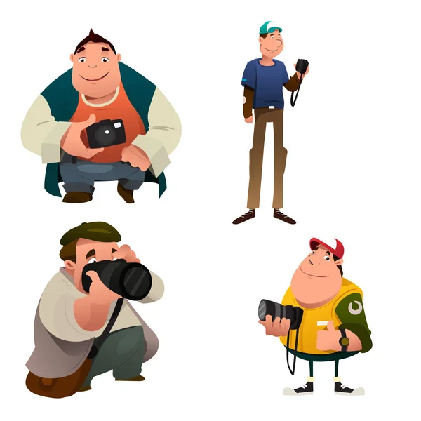 Personajes fotógrafos divertidos sosteniendo una cámara — Vector de stock