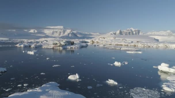 Drone View of Antarctic Science Station - Vernadsky Base. — стокове відео