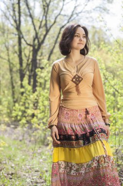 Doğu görünüm genç kadın