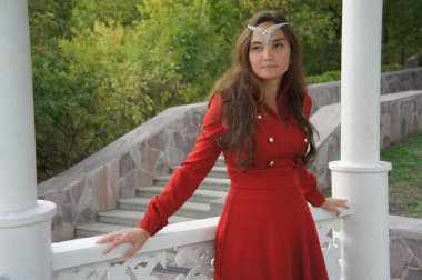 Doğu görünüm genç kadın