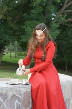 Doğu görünüm genç kadın