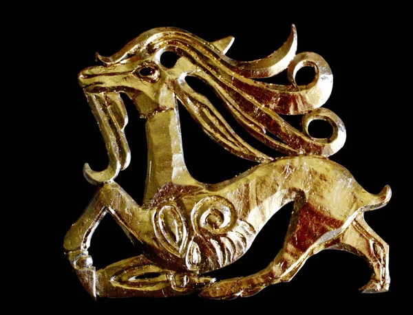 İskit altın, geyik