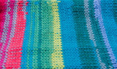 çizgili renkli yün doku