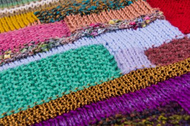 çizgili renkli yün doku