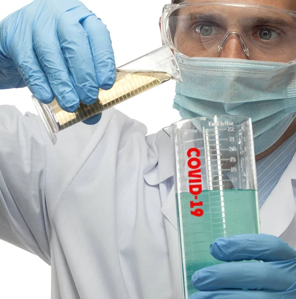 Jovem Homem Branco Cientista Médico Uniforme Isolado Laboratório Branco Vírus — Fotografia de Stock