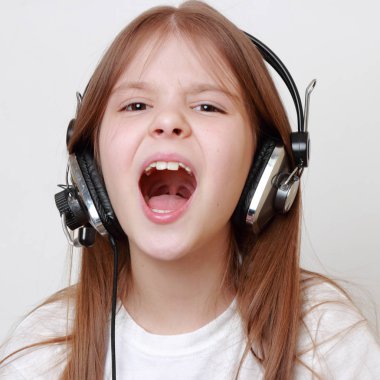 Kulaklık şarkı küçük kız moda