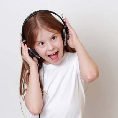 Kulaklık şarkı küçük kız moda