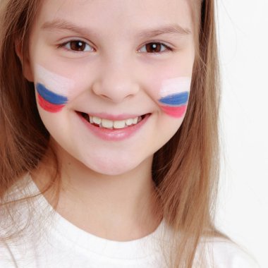 Gülen mutlu küçük kız Rus bayrağı simgesi olan