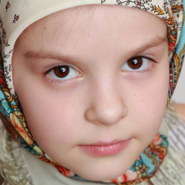 Russian Little Girl Traditional Skarf — Stock Photo, Image