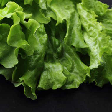 Stüdyo yansıma yeşil salata doku seçilen odak.