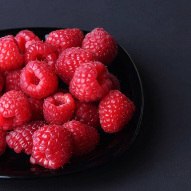 Lezzetli taze çilek