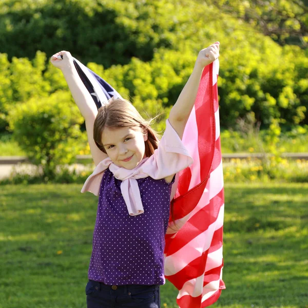 Härlig unge och flagga — Stockfoto