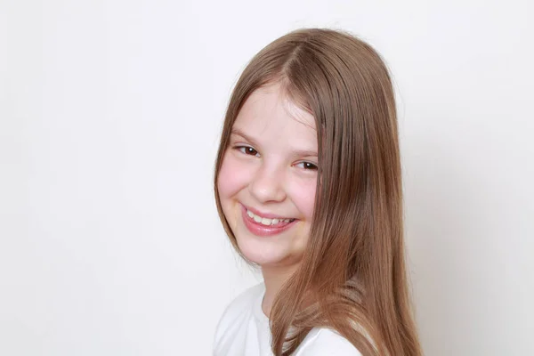 Smiley Kaukasische kid — Stockfoto
