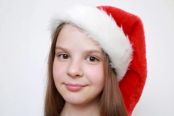 Bedårande Liten Flicka Santa Hatt — Stockfoto