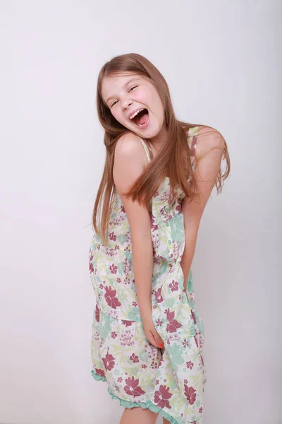 Engraçado Feliz Retrato Estúdio Criança Caucasiano — Fotografia de Stock