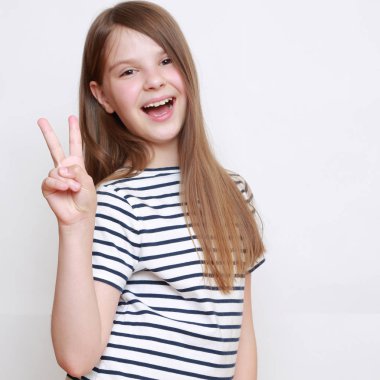 Bir model olarak oldukça genç kız