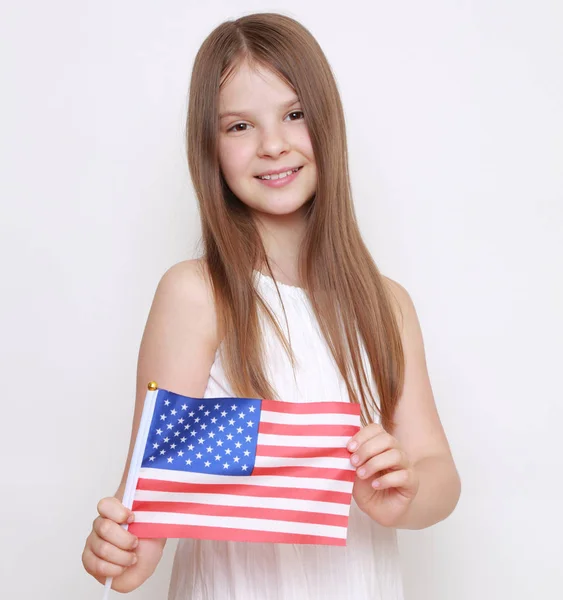 Liten Flicka Holding Usa Flaggan Studio — Stockfoto