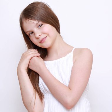 çok güzel bir genç kız