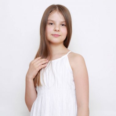 çok güzel bir genç kız