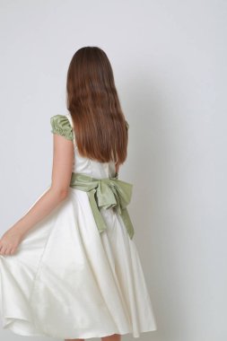 Sevimli beyaz küçük kız