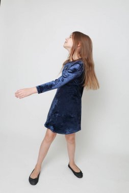 Bir model olarak güzel çocuk