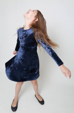 Bir model olarak güzel çocuk