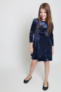 Bir model olarak güzel çocuk