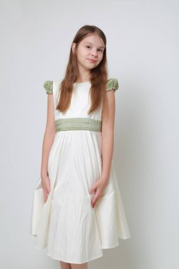 Bir model olarak güzel çocuk