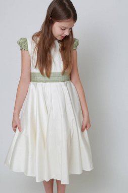 Bir model olarak güzel çocuk