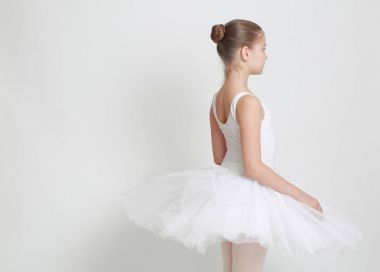 Genç model bir balerin olarak