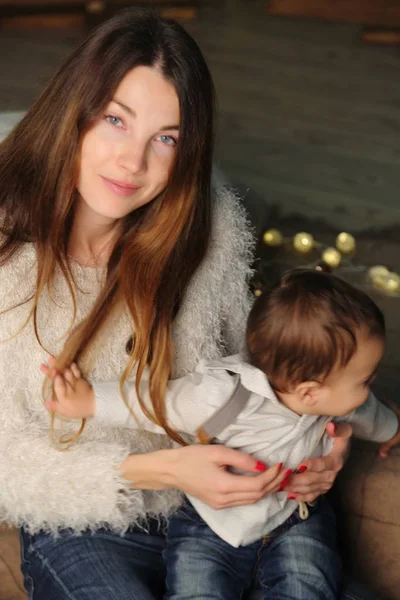 Mãe Bebê Nas Férias Natal — Fotografia de Stock