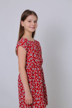 Beautirul studio Avrupa beyaz genç kız portresi