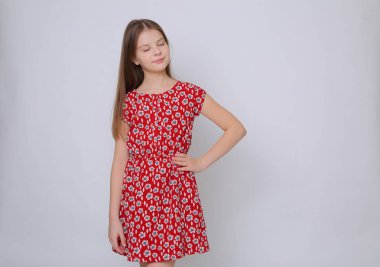 Beautirul studio Avrupa beyaz genç kız portresi