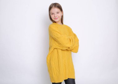 Beautirul studio Avrupa beyaz genç kız portresi