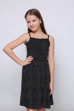 Güzel stüdyo Avrupa beyaz genç kız portresi