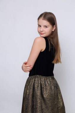 Güzel stüdyo Avrupa beyaz genç kız portresi