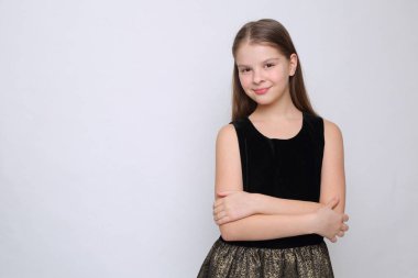 Güzel stüdyo Avrupa beyaz genç kız portresi