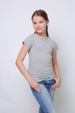 Beautirul studio Avrupa beyaz genç kız portresi