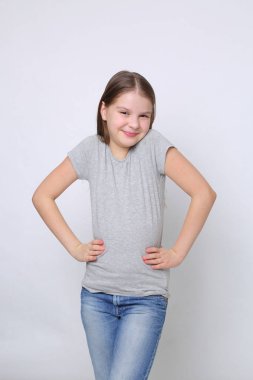 Güzel stüdyo Avrupa beyaz genç kız portresi