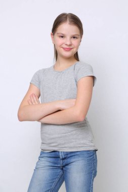 Güzel stüdyo Avrupa beyaz genç kız portresi