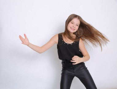 Avrupa beyaz genç rock yıldızı güzel stüdyo portresi