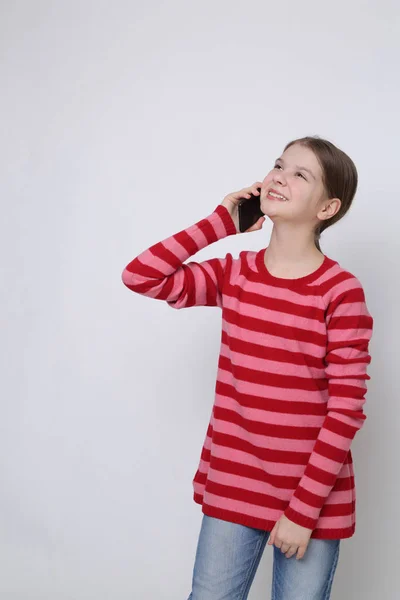 School Teen Girl Holding Mobile Phone Smartphone — Stock Photo, Image