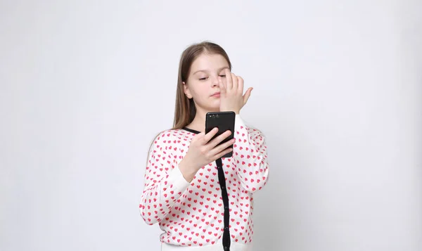 Schulmädchen Mit Handy Smartphone — Stockfoto