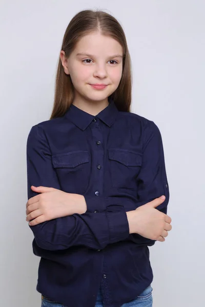 Studioporträt Eines Europäischen Kaukasischen Teenie Mädchens — Stockfoto